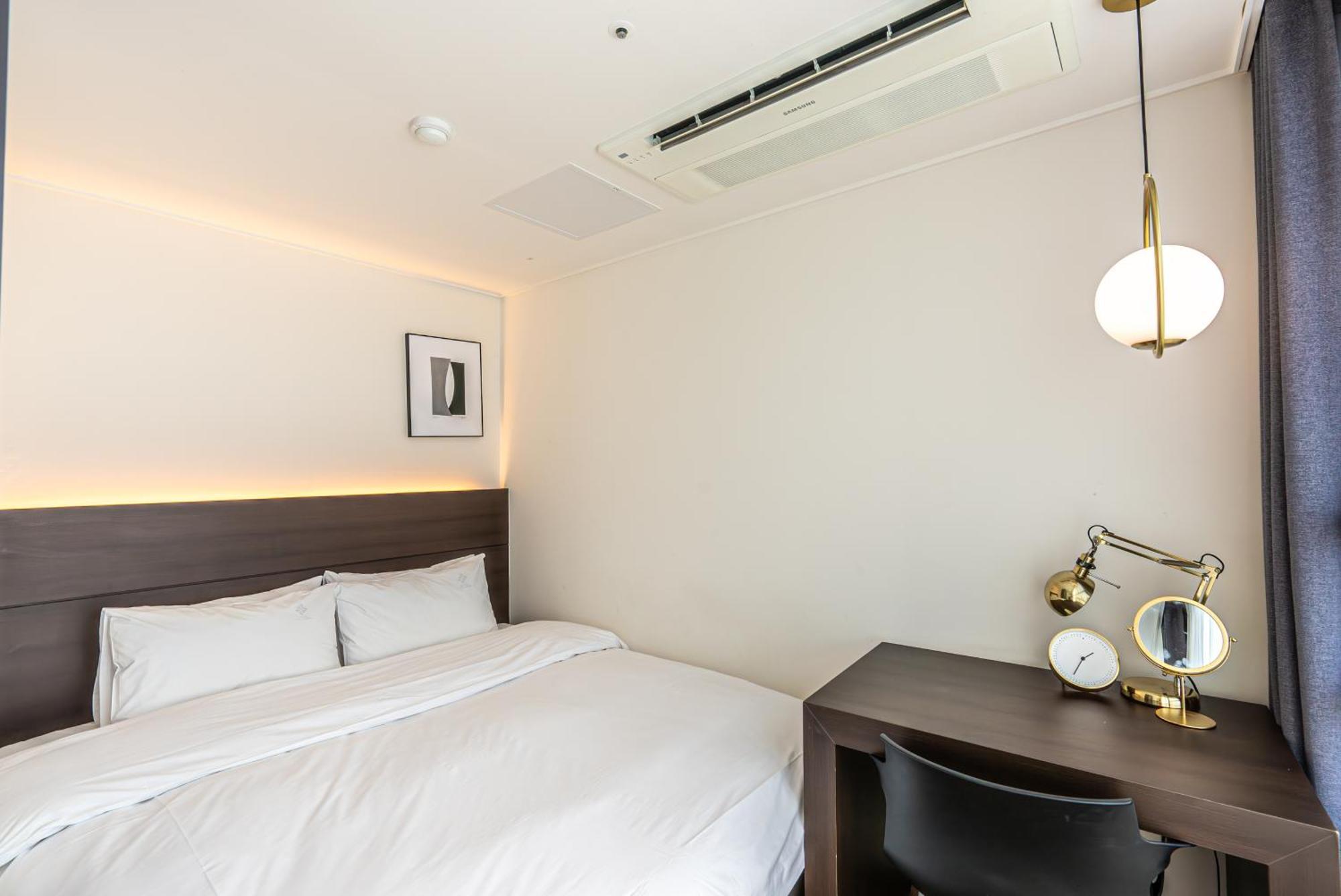Hotel The Grang Jungmun Seogwipo Exterior foto