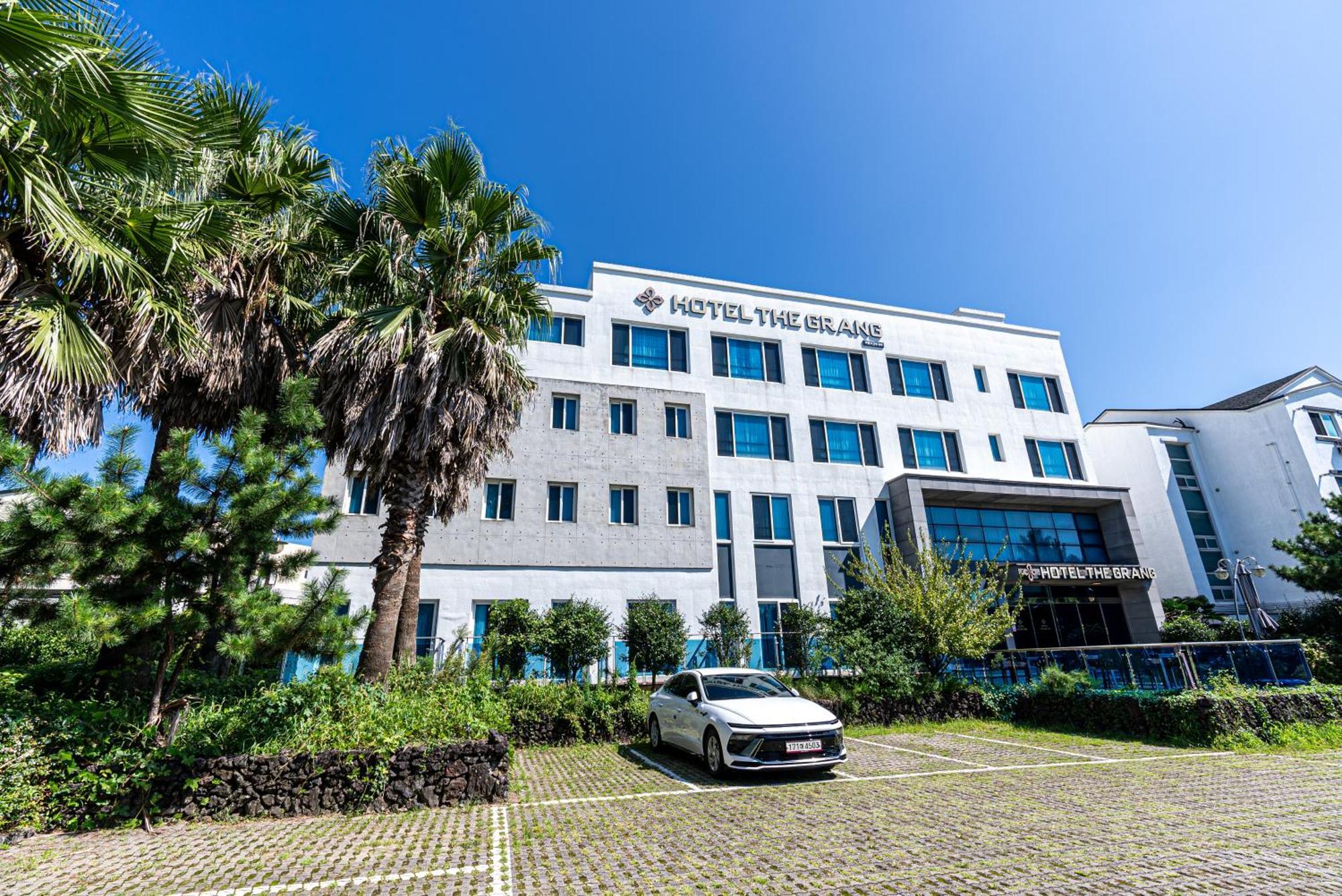 Hotel The Grang Jungmun Seogwipo Exterior foto