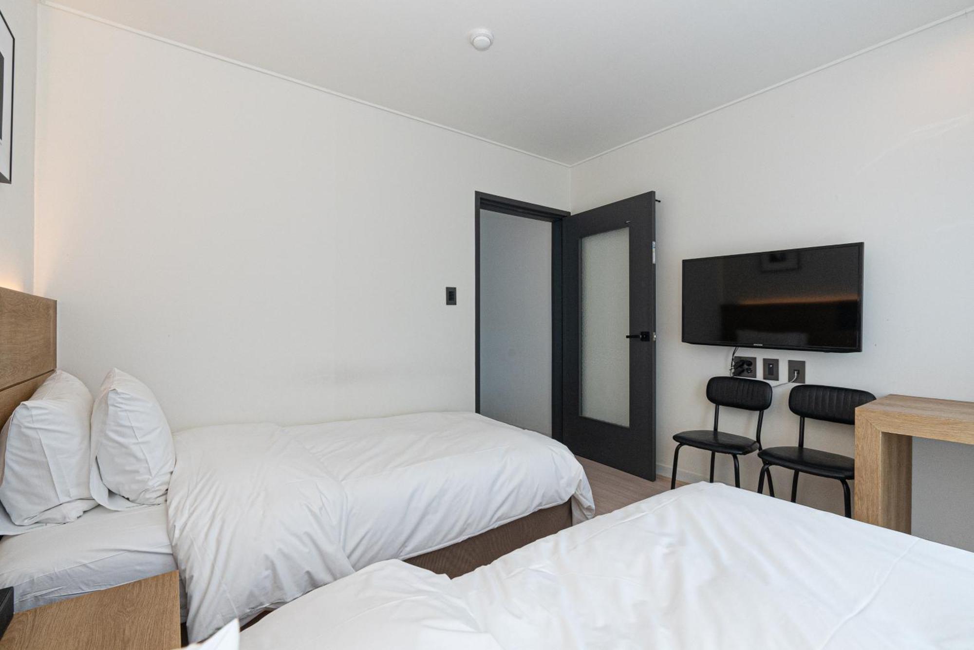 Hotel The Grang Jungmun Seogwipo Exterior foto
