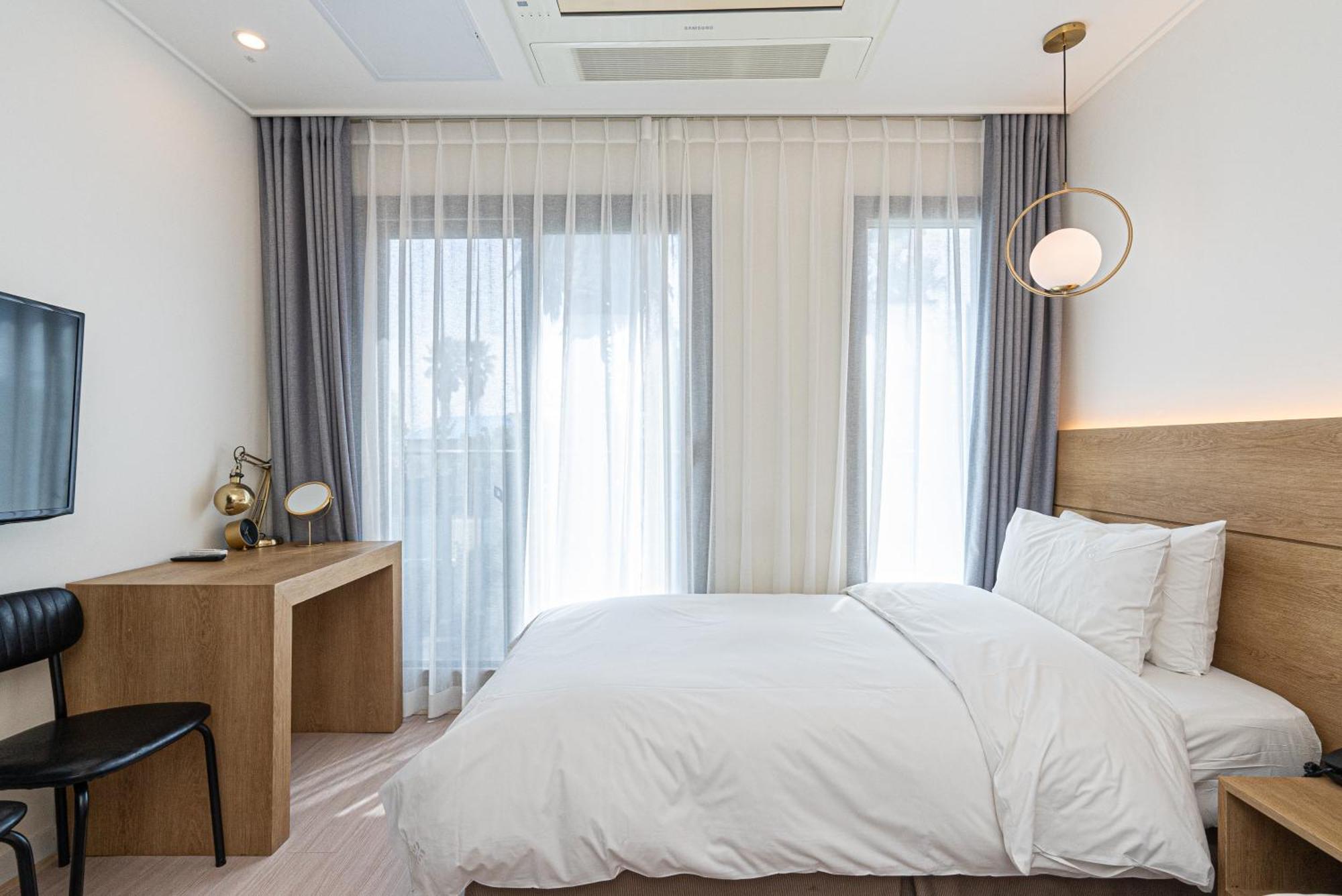 Hotel The Grang Jungmun Seogwipo Exterior foto